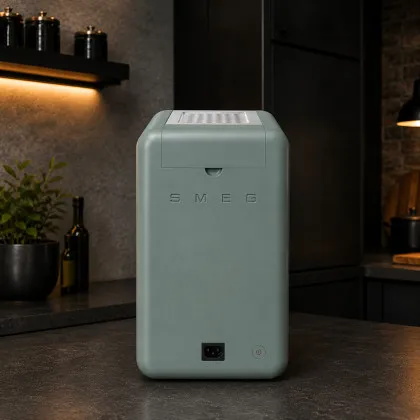Кофемашина SMEG EMC02EGMEU (Green Matte)