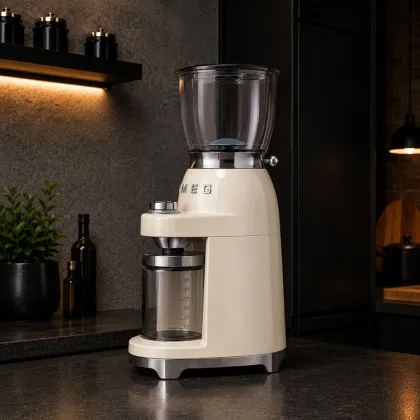 Кофемолка SMEG (Cream) Запорожья