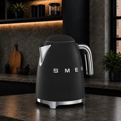 Електрочайник SMEG (Matt Black) у Львові