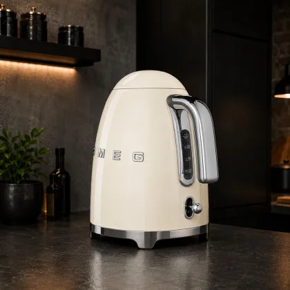 Электрочайник SMEG (Cream)