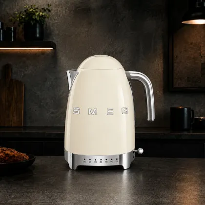 Електрочайник SMEG з регулятором температури (Cream) в Києві