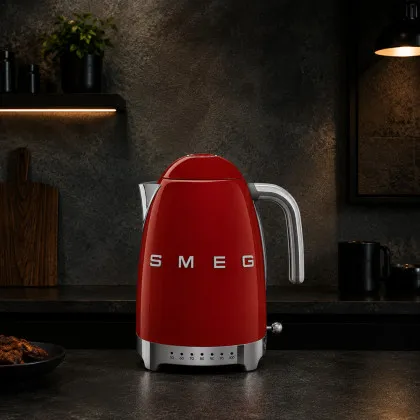 Електрочайник SMEG з регулятором температури (Red) в Києві