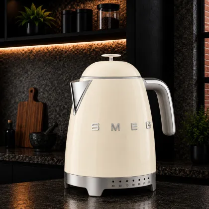 Электрочайник SMEG (Cream)