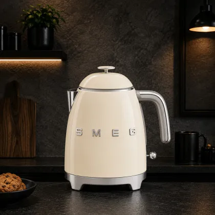 Электрочайник SMEG (Cream)