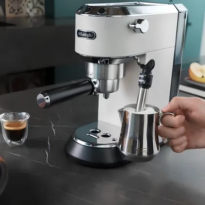 Питчер (молочник) DeLonghi (Silver) (DLSC060)