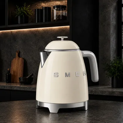 Электрочайник SMEG (Cream)