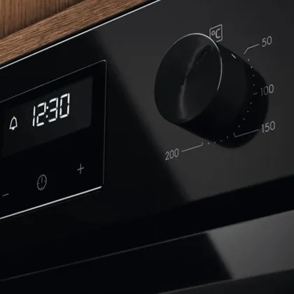 Духовой шкаф Electrolux электрический LOF3H10BK (Black)