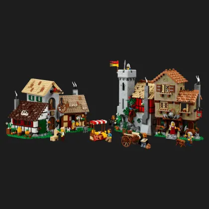 Конструктор LEGO Icons Средневековая городская площадь (10332)