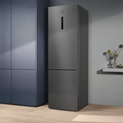 Холодильник Electrolux (LNT7ME36X3) (Stainless Steel)