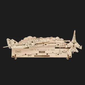 Деревянный 3D-конструктор UGEARS Призрак Киева атакует (70187)