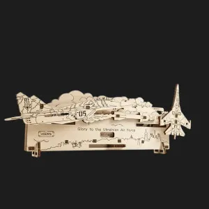 Деревянный 3D-конструктор UGEARS Призрак Киева атакует (70187)