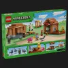 Конструктор LEGO Minecraft Нападение вызывателя на деревню (21596)