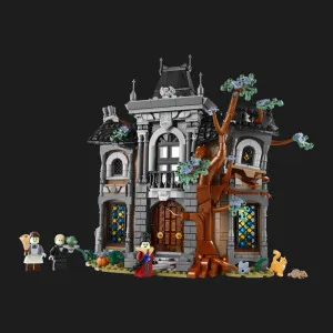 Конструктор LEGO Icons Маєток пані мера (11383)