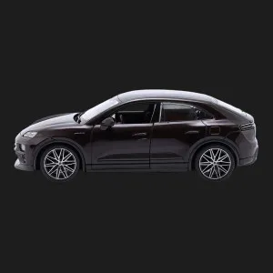 Автомодель Bburago — Porsche Macan 4 Electric (1:24) (18-21114)