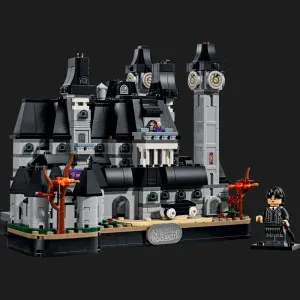 Конструктор LEGO Wednesday Академія Невермор (76788)