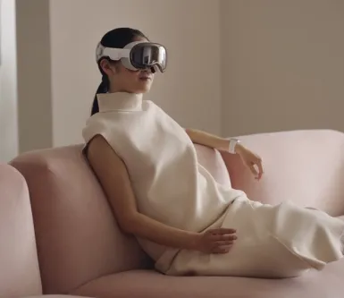 Apple планує випустити доступну версію Vision Pro до кінця 2025 року