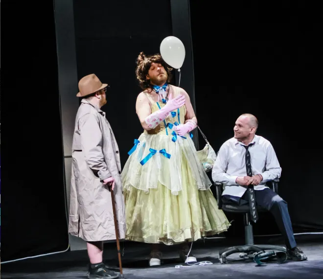 Від реабілітації до сцени: мережа Ябко підтримала створення вистави ветеранів «Директор ліфта»